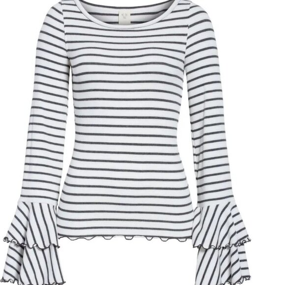 Free People Good Finds Ruffle‎ Cuff Long Sleeve Tee Size XS Bell Sleeve Bohemian - Picture 6 of 14